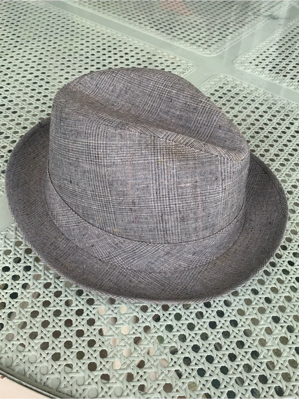 Vintage 50s 60s Men's Grey Fedora Hat with Red Feather Accent Large